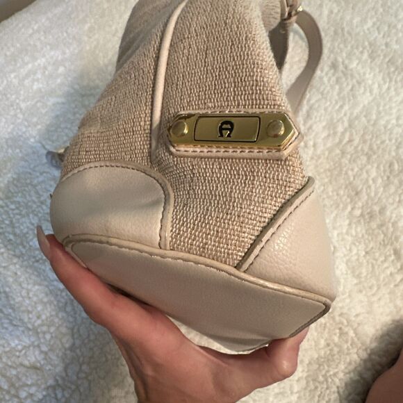 Vintage 90s Etienne Aigner Shoulder Bag Neutral Beige Textured Jute Barbiecore - Picture 11 of 16